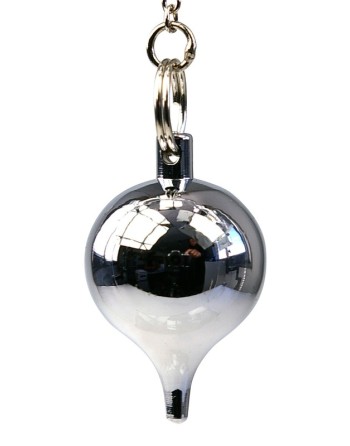 Pendule Gourre LUZI laiton Chromé chez Mandala